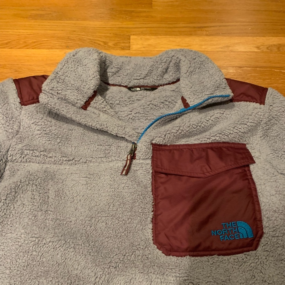 The North Face Fleece Pull Over/Brand New No Tags/Completely Clean - Picture 4 of 6